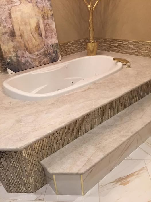 Porcelain tile tub detail by Kyle the Tile Guy